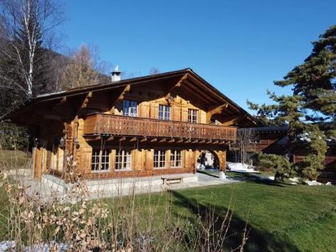 Arbaz, Valais - Chalet 16.0 pièces 555.00 m2 Prix sur demande