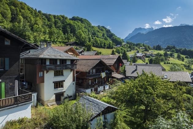 Les Posses-sur-Bex, Vaud - Maison villageoise 6.5 pièces 180.00 m2 CHF 530'000.-