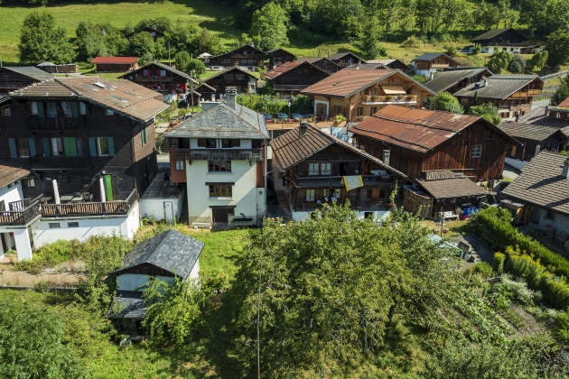 Les Posses-sur-Bex, Vaud - Maison villageoise 6.5 pièces 180.00 m2 CHF 530'000.-