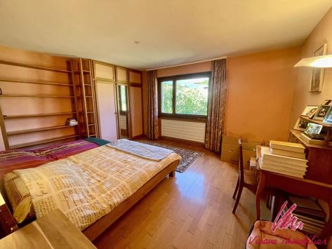 Montana, Valais - House 8.5 Rooms 253.00 m2 CHF 1'300'000.-